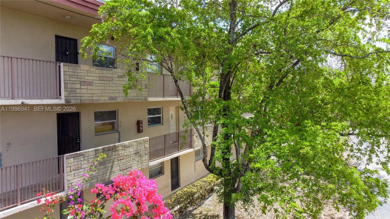 3900 NW 76th Ave, Unit 212, Sunrise, FL 33351 Photo