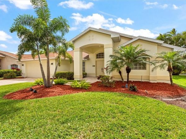 9241 Bramble CT, FORT MYERS, FL 33919