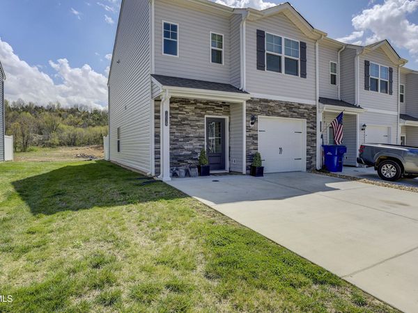 1039 Saylors Place, Jonesborough, TN 37659