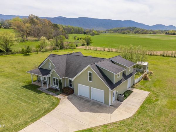 212 Forked Deer Road, Greeneville, TN 37743