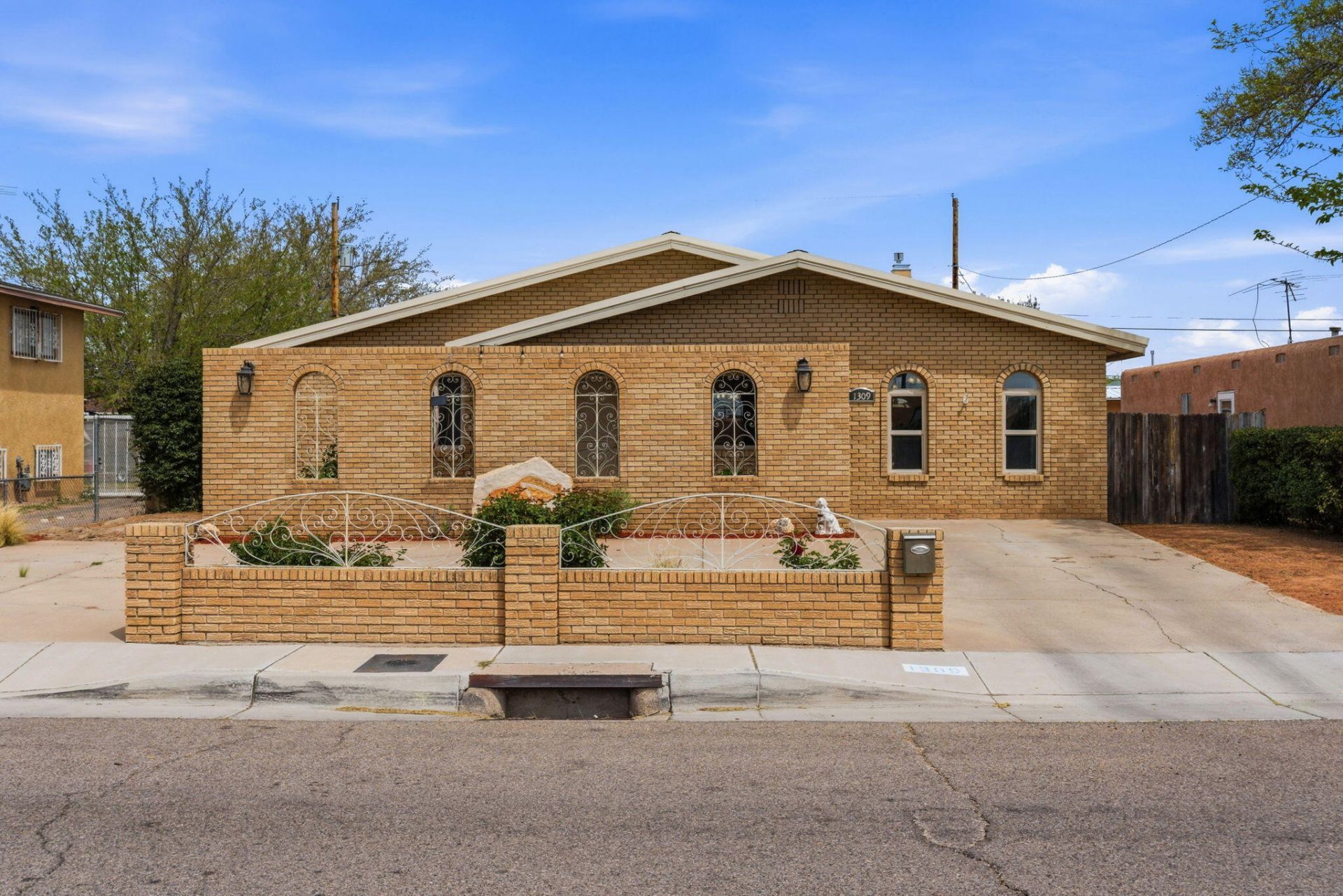 1309 San Lorenzo Avenue Nw, Albuquerque, NM 87107 Main Photo