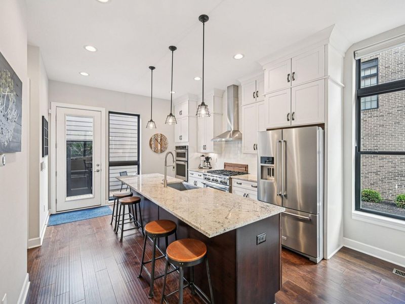 304 Cornelius Street, Columbus, OH 43215 Photo 7