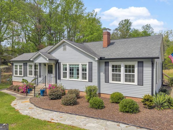 261 Oak Valley Road, Toccoa, GA 30577