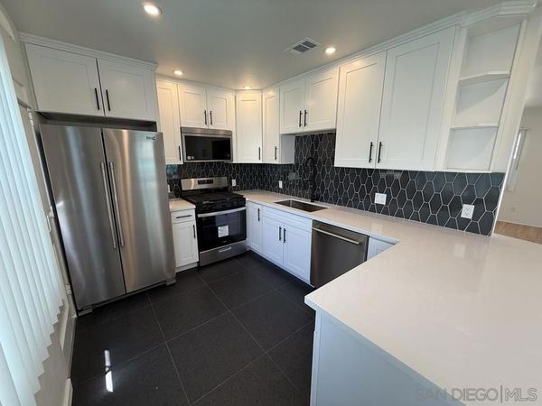 1035 Beryl St, San Diego, CA 92109