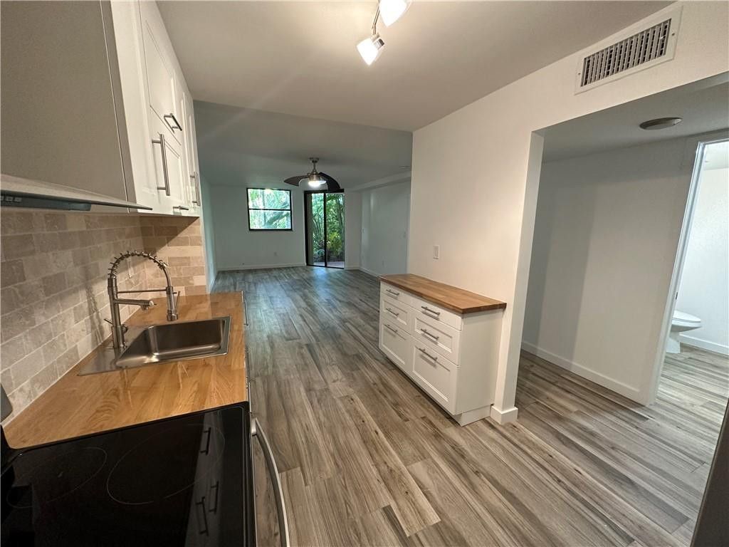 101 Ocean Ln Drive, Miami, FL 33149 Photo