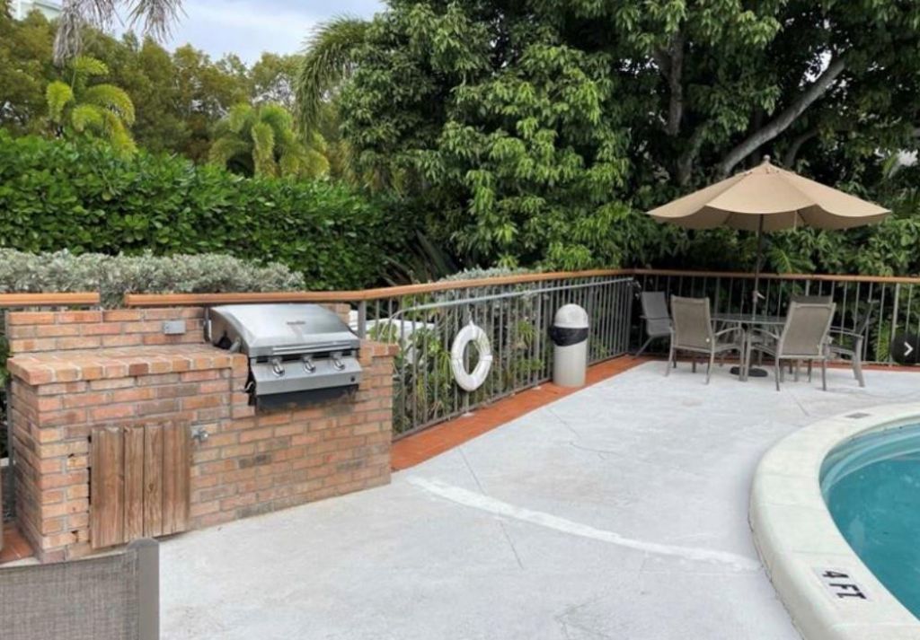 101 Ocean Ln Drive, Miami, FL 33149 Photo