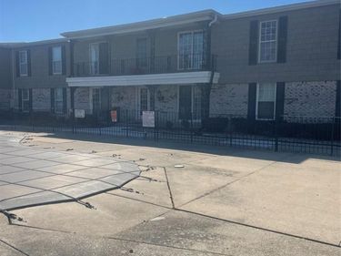 24360 East River Road, Grosse Ile Twp, MI 48138