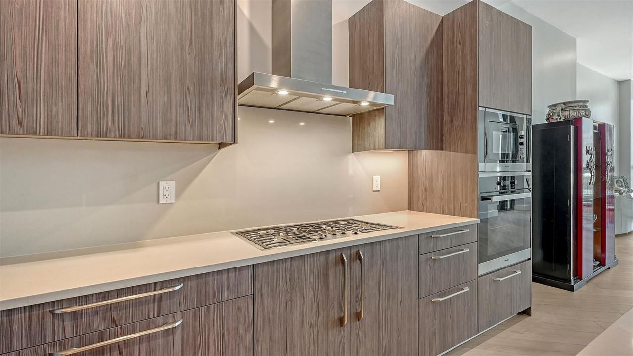 33 S Palm Avenue, Unit 1303, Sarasota, FL 34236 Photo