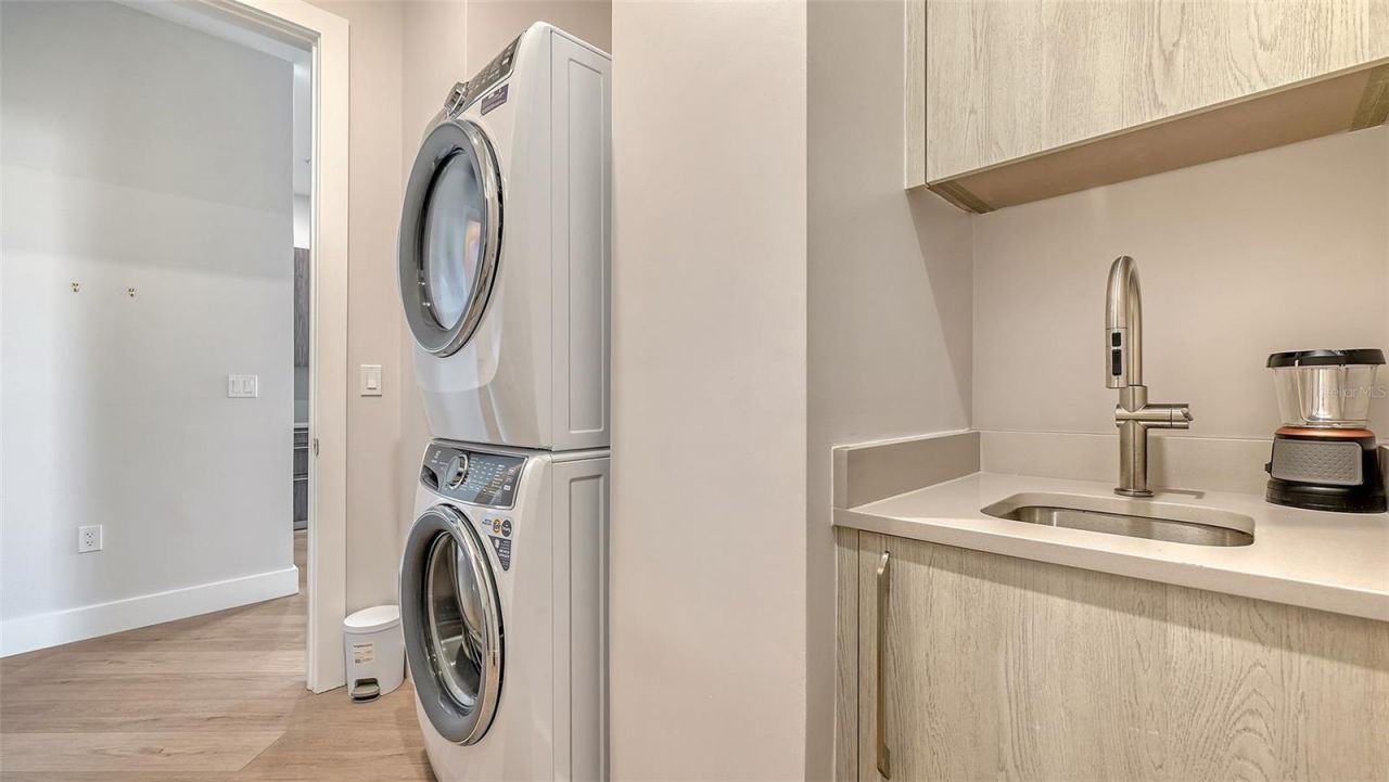 33 S Palm Avenue, Unit 1303, Sarasota, FL 34236 Photo