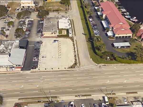 1725, 1727, 1729 Cape Coral PKWY E, CAPE CORAL, FL 33904