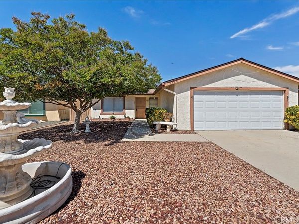 2300 El Grande, Hemet, CA 92545