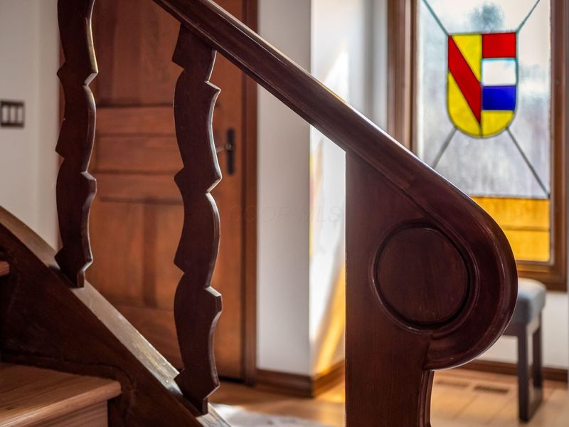 2484 Danvers Court, Columbus, OH 43220 Photo 11