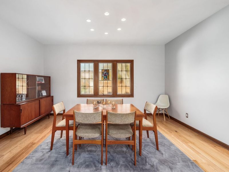 2484 Danvers Court, Columbus, OH 43220 Photo 23