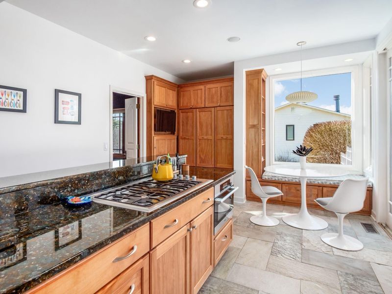 2484 Danvers Court, Columbus, OH 43220 Photo 33