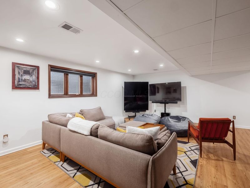 2484 Danvers Court, Columbus, OH 43220 Photo 72