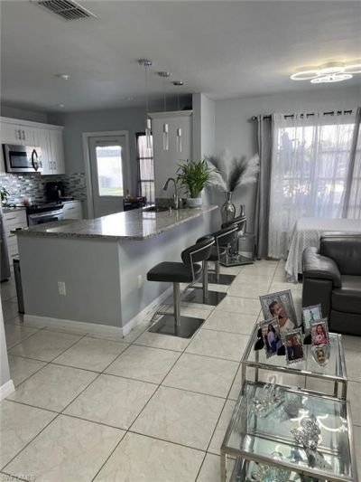 18 Hamlin Ct, Lehigh Acres, FL 33936 Photo