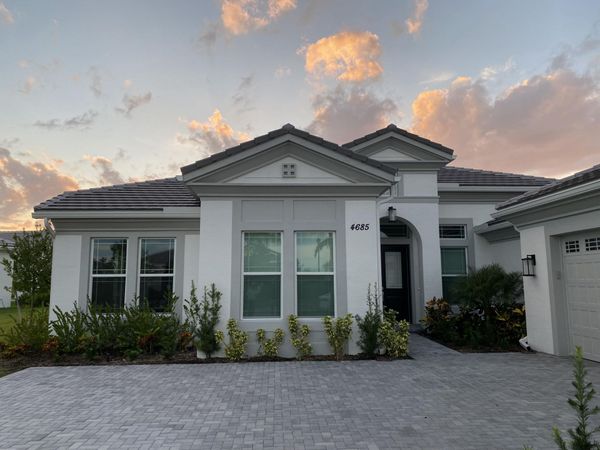 4685 Estates Circle, The Acreage, FL 33470