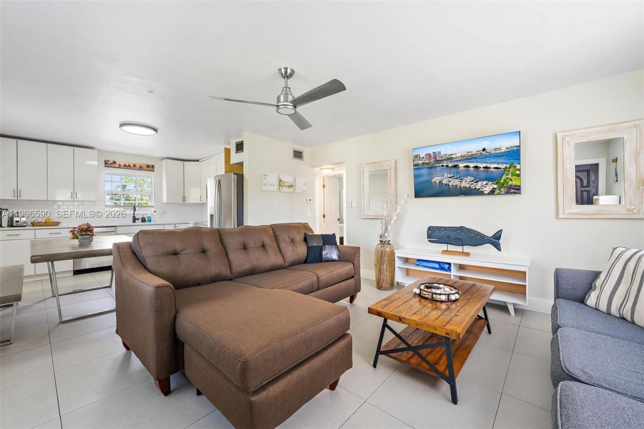940 Charles St, West Palm Beach, FL 33401 Photo