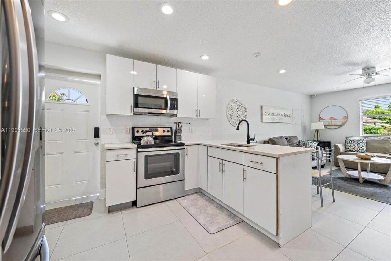 940 Charles St, West Palm Beach, FL 33401 Photo
