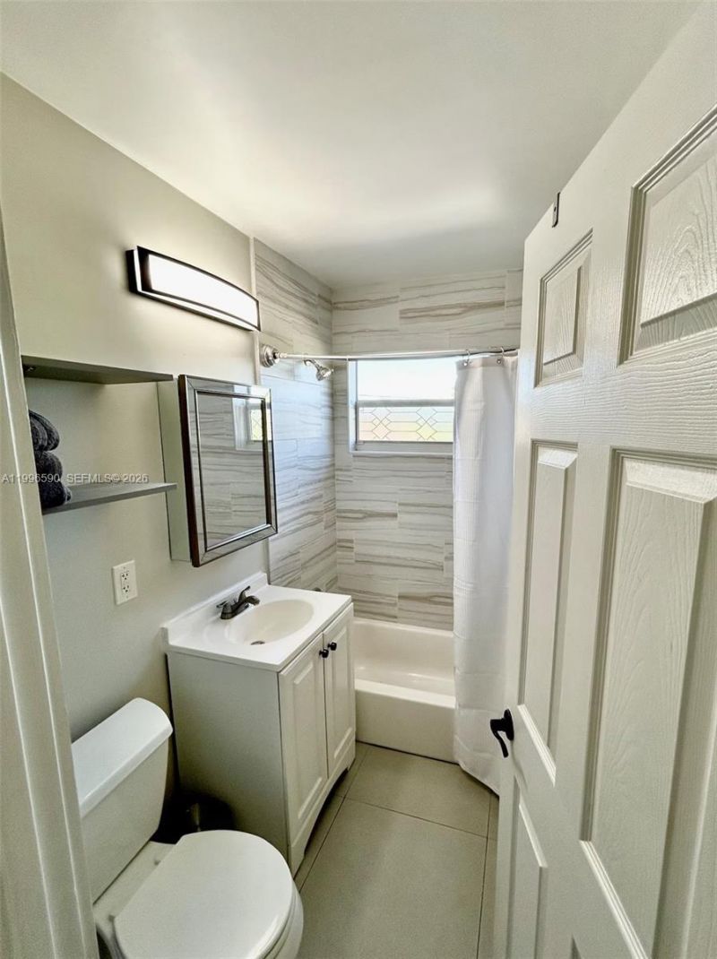 940 Charles St , West Palm Beach, FL 33401 Photo