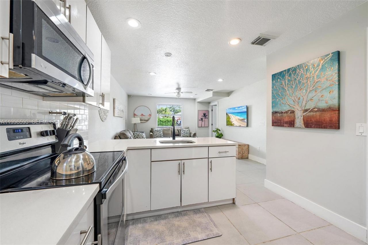 940 Charles St, West Palm Beach, FL 33401 Photo