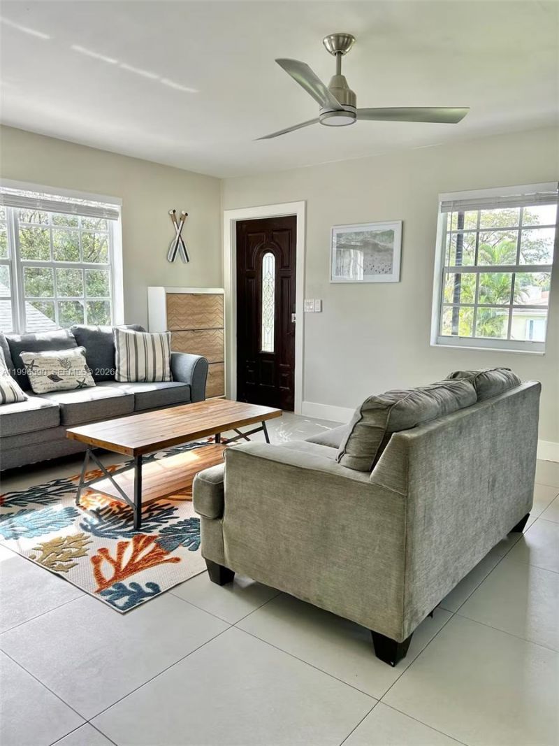 940 Charles St , West Palm Beach, FL 33401 Photo