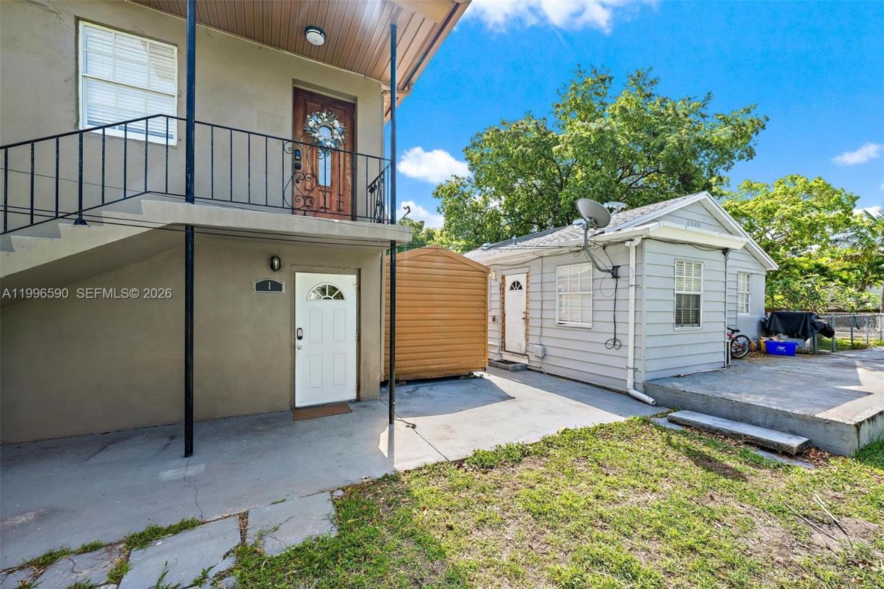 940 Charles St, West Palm Beach, FL 33401 Photo