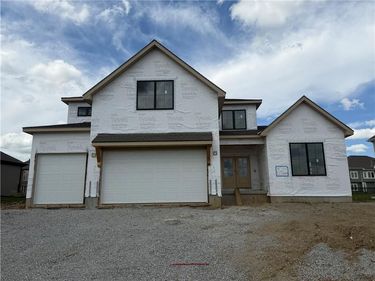 3014 NE 102nd Street, Kansas City, MO 64155