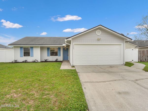 7809 ALLSPICE Circle E, Jacksonville, FL 32244