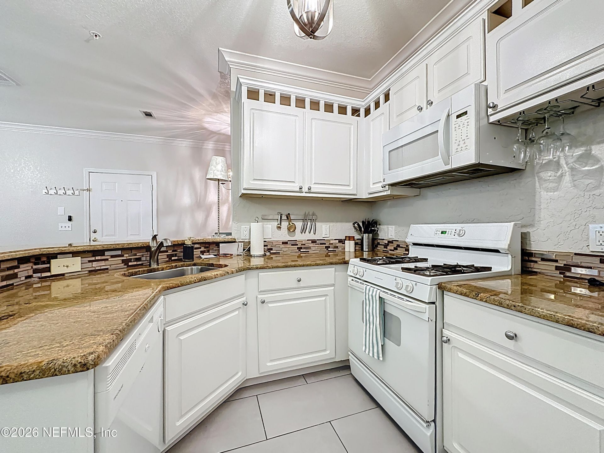 13810 Sutton Park Drive N, Unit 827, Jacksonville, FL 32224 Photo