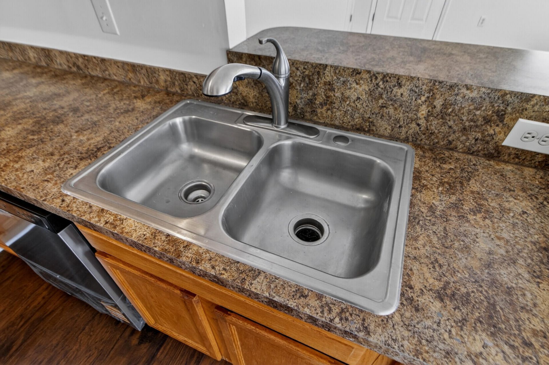 246 2 Pond Loop Photo 15