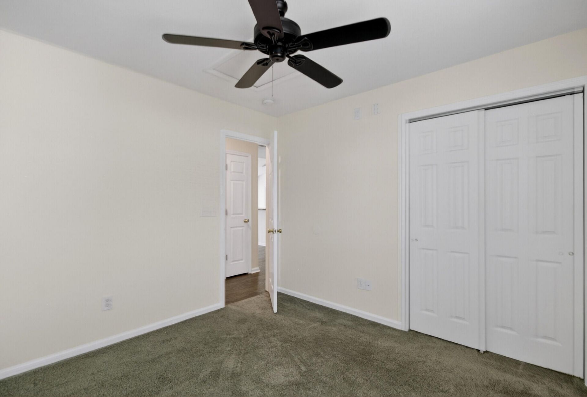 246 2 Pond Loop Photo 24