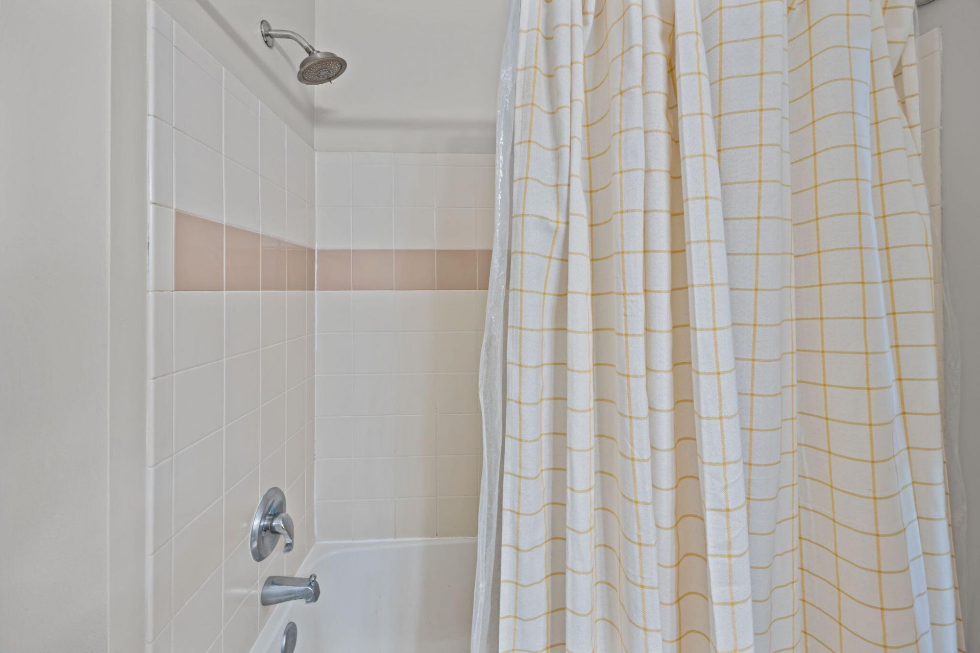 45 Sycamore Avenue Photo 12