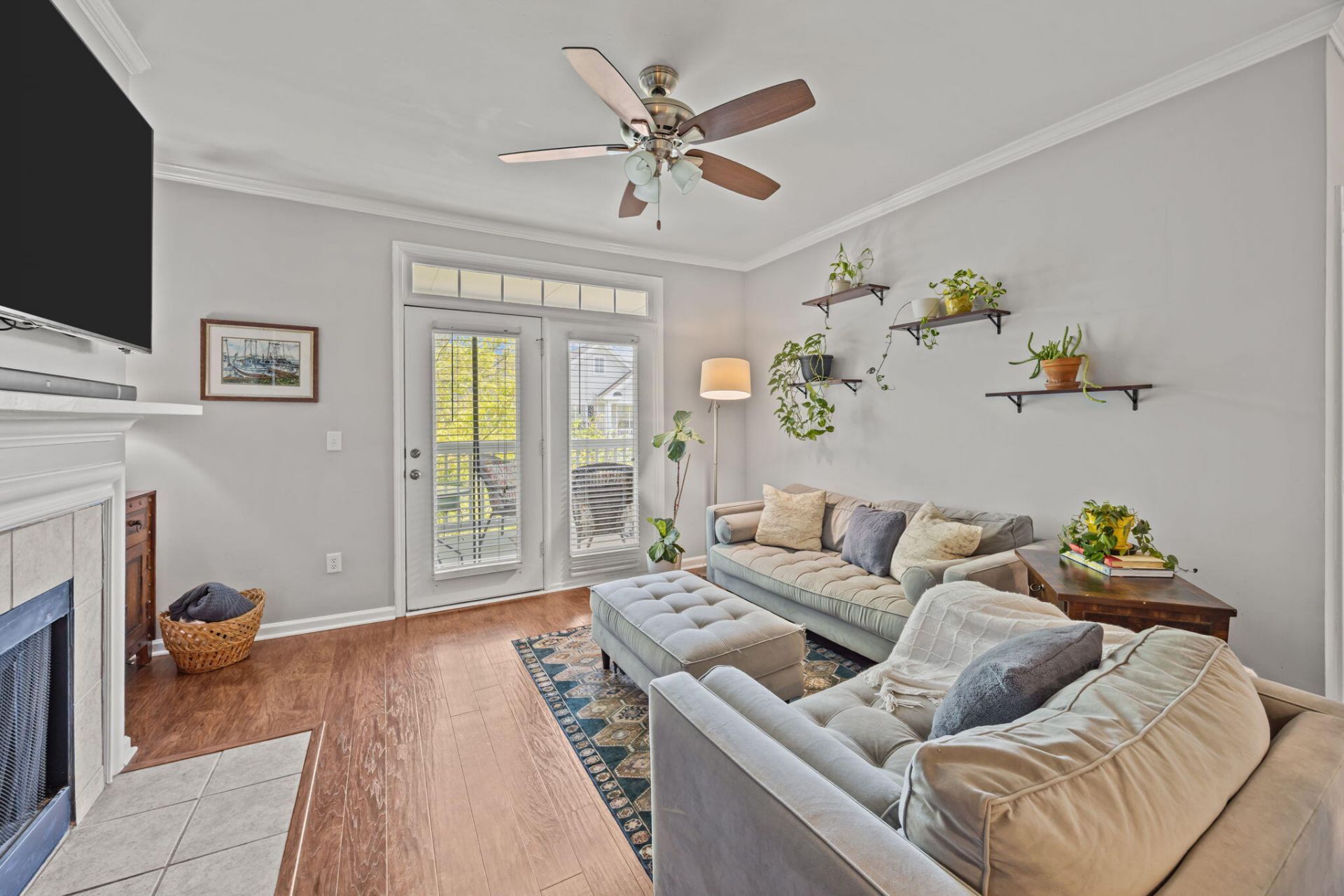 45 Sycamore Avenue Photo 3