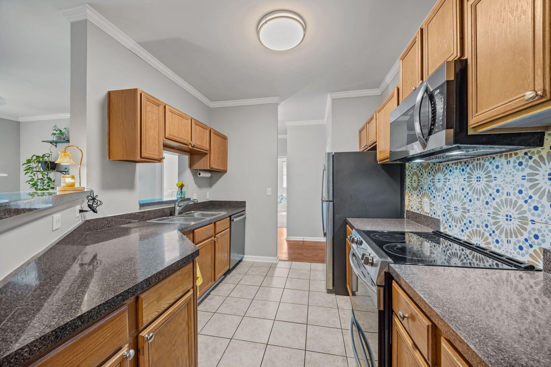 45 Sycamore Avenue Photo 4