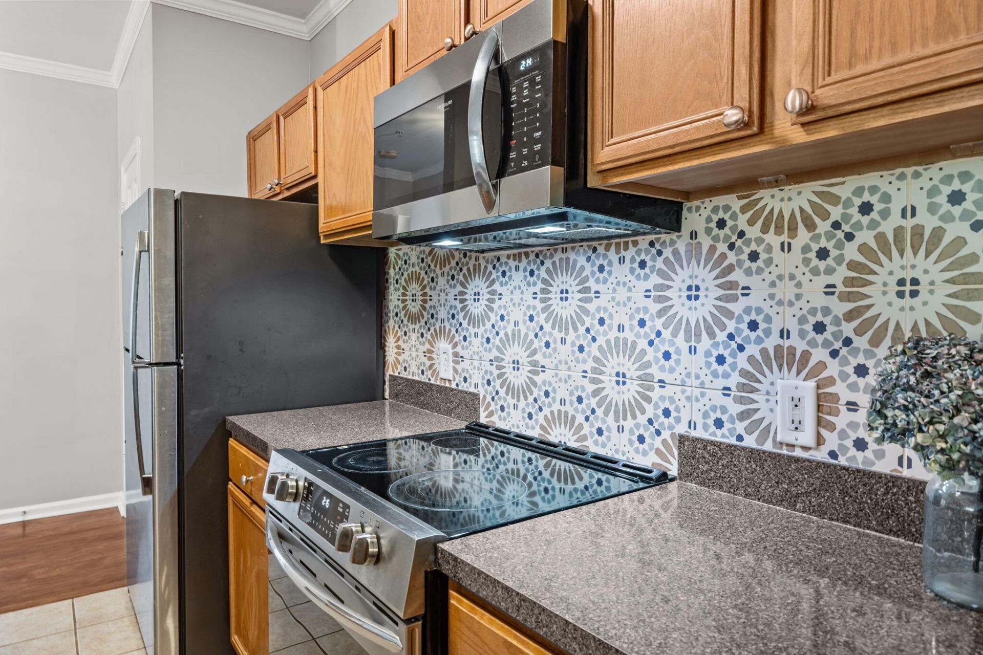 45 Sycamore Avenue Photo 5