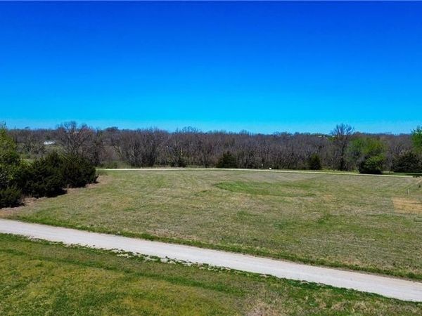 9,13,17,21,25 Badger Drive, Mound City, KS 66056