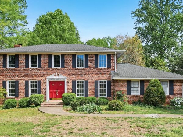 4905 Leisure Drive, Atlanta, GA 30338