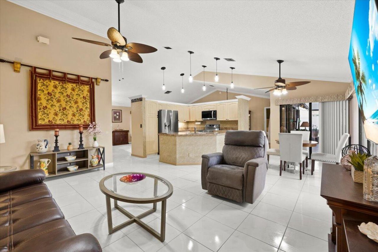 9615 Sun Pointe Drive, Boynton Beach, FL 33437 Photo