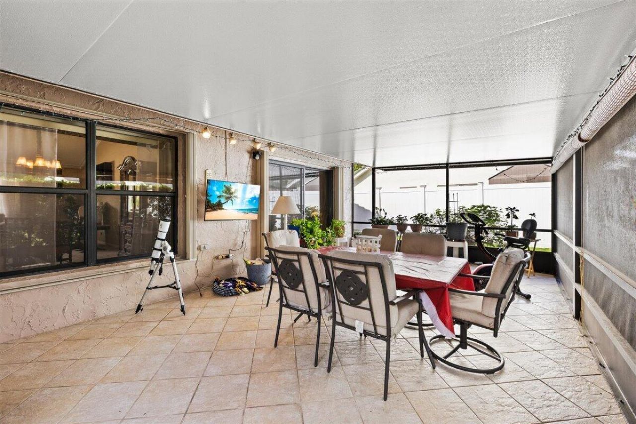 9615 Sun Pointe Drive, Boynton Beach, FL 33437 Photo