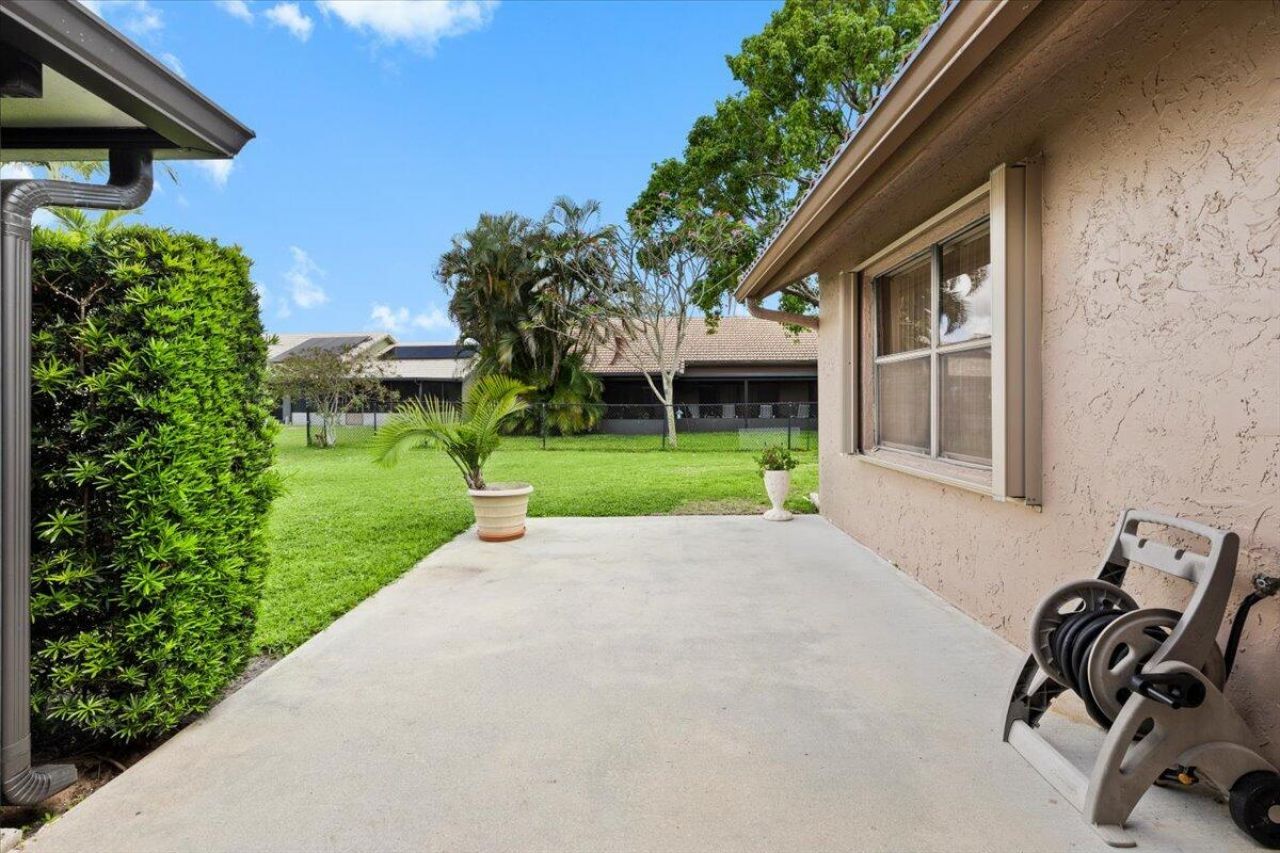 9615 Sun Pointe Drive, Boynton Beach, FL 33437 Photo