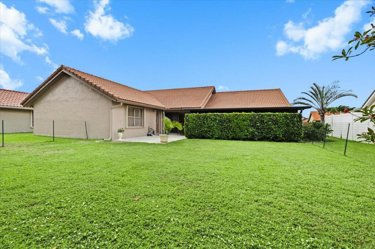 9615 Sun Pointe Drive, Boynton Beach, FL 33437 Photo