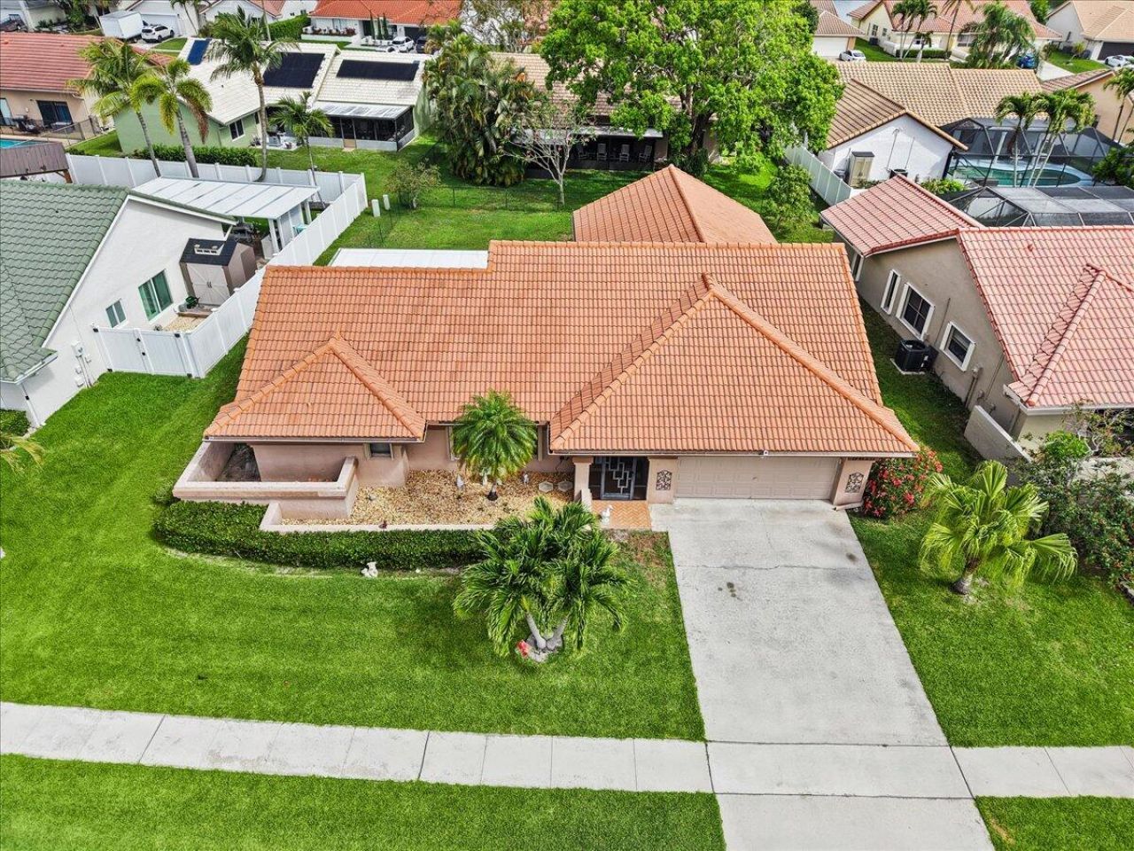 9615 Sun Pointe Drive, Boynton Beach, FL 33437 Photo