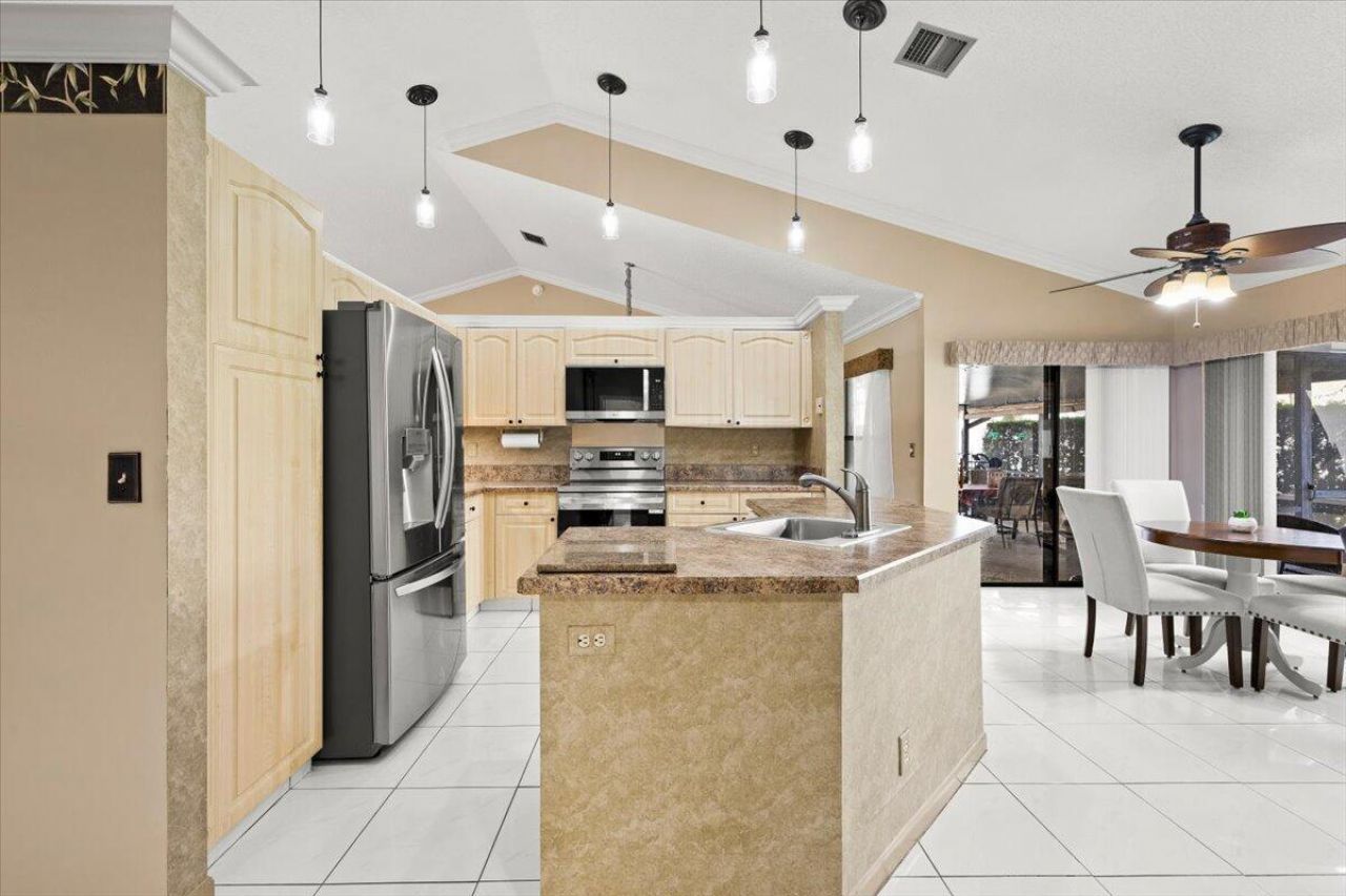 9615 Sun Pointe Drive, Boynton Beach, FL 33437 Photo