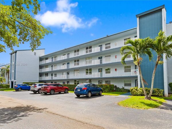 7640 NW 18th St , Unit 104, Margate, FL 33063