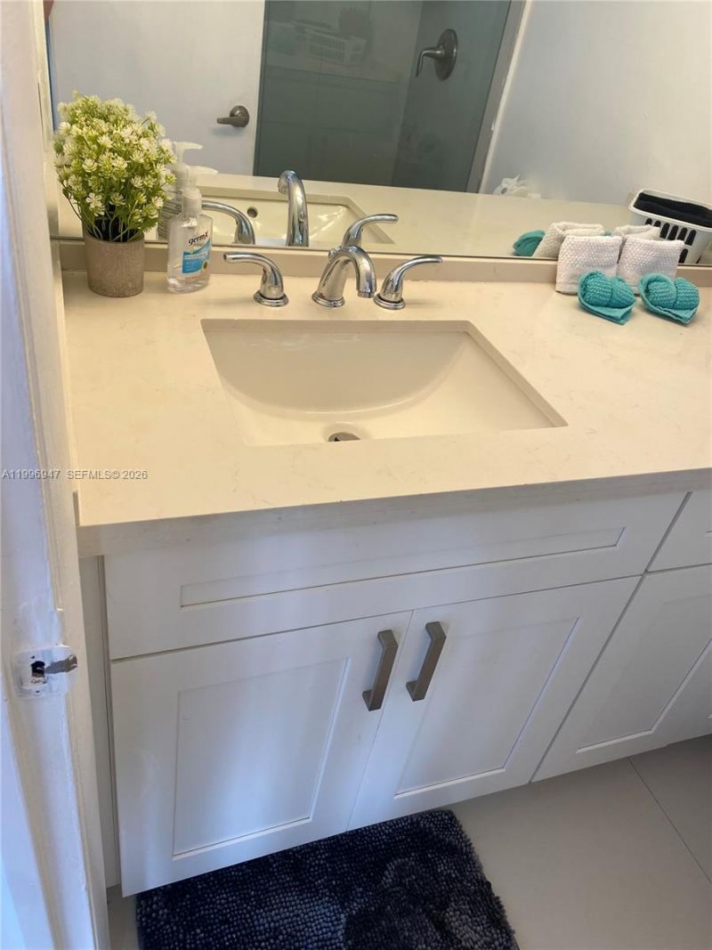 7904 West Dr , Unit 109, North Bay Village, FL 33141 Photo