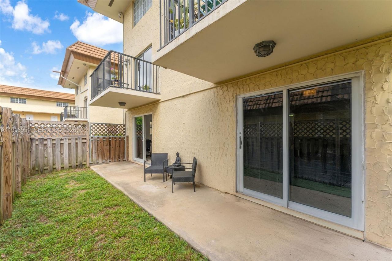 8500 SW 109th Ave, Unit 6-114, Miami, FL 33173 Photo