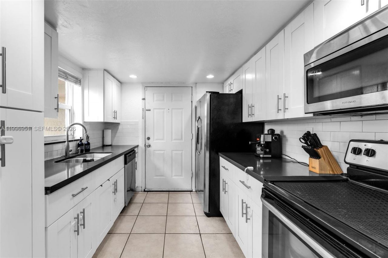 8500 SW 109th Ave, Unit 6-114, Miami, FL 33173 Photo