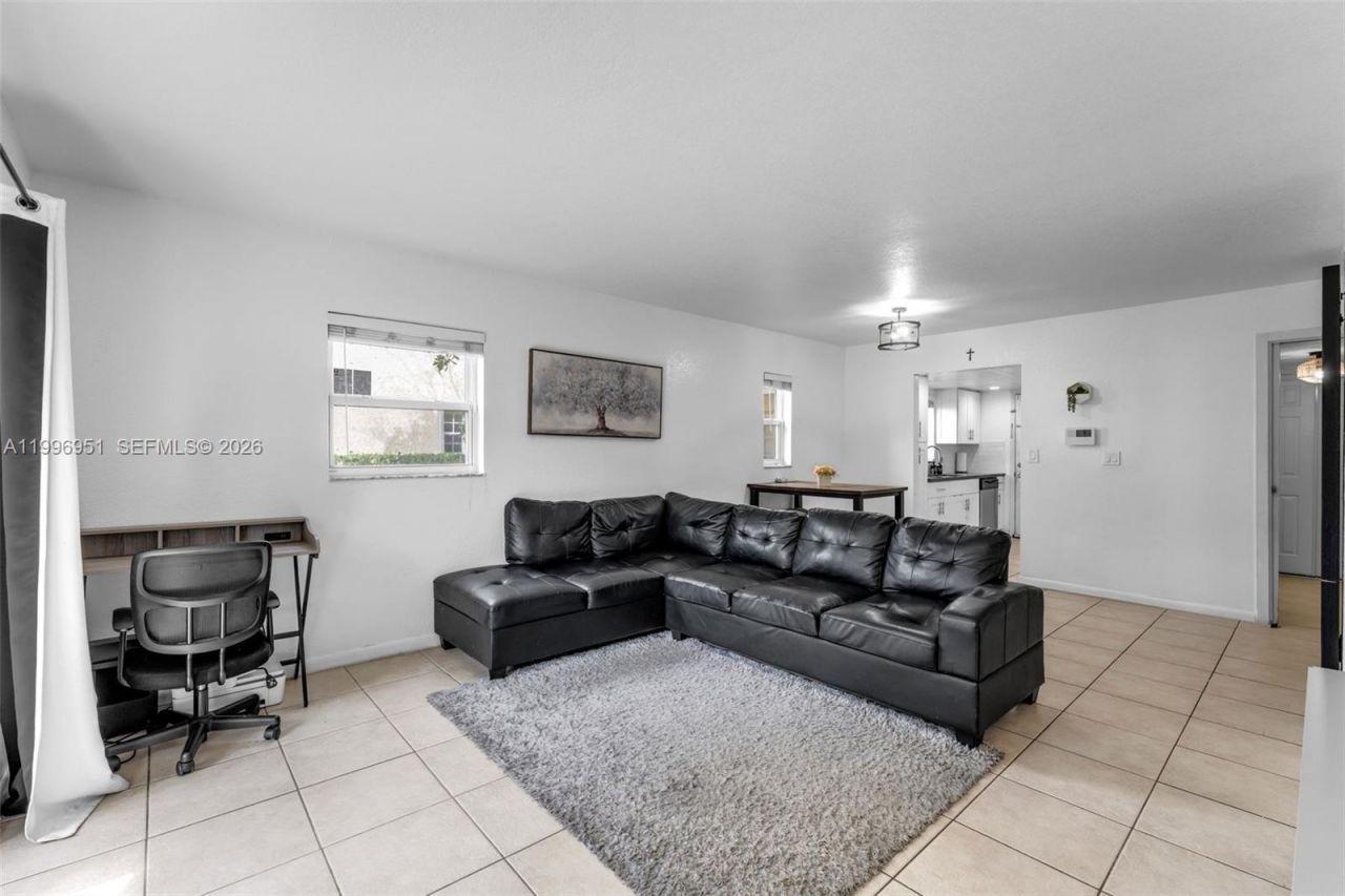 8500 SW 109th Ave, Unit 6-114, Miami, FL 33173 Photo