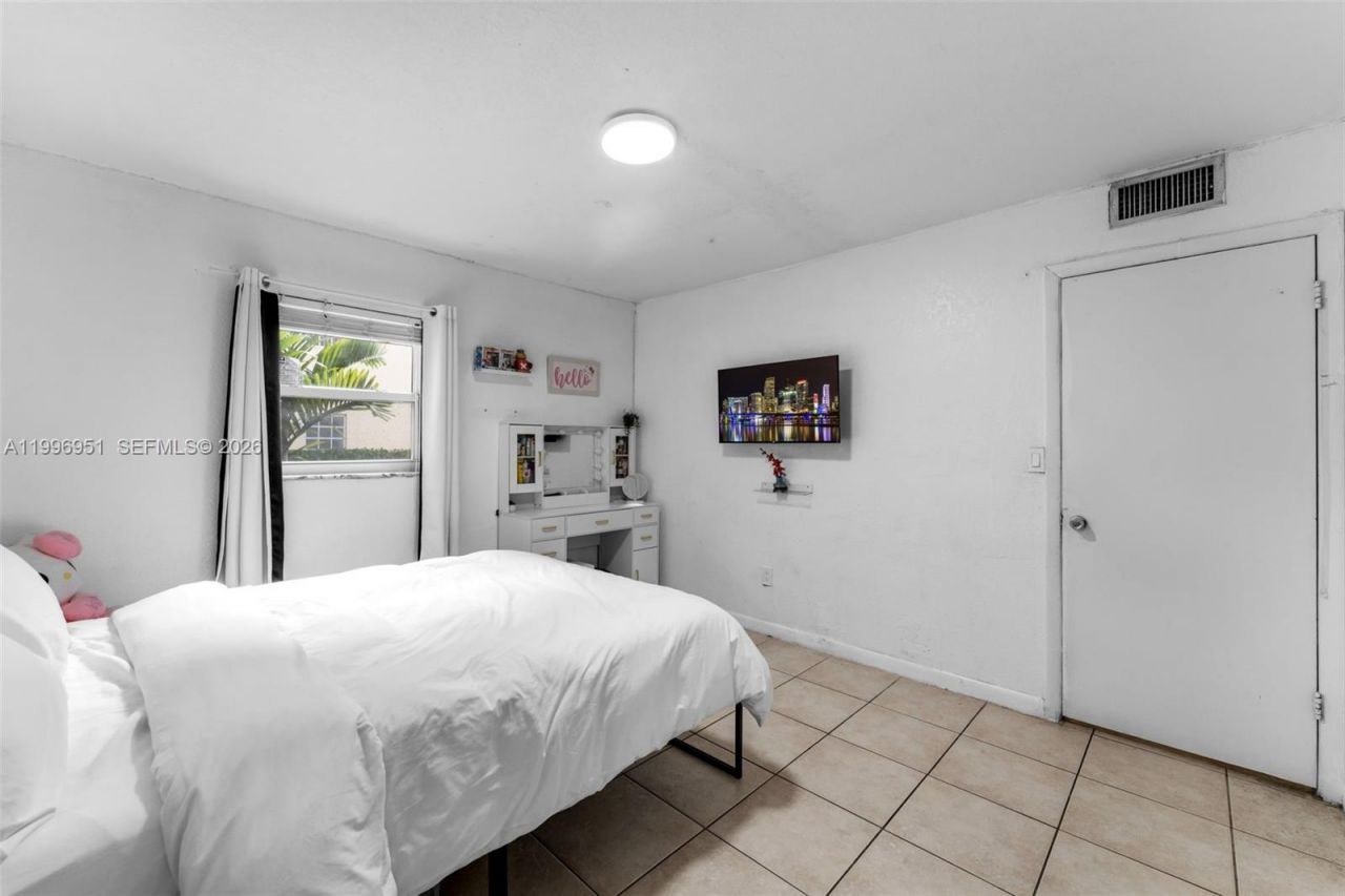 8500 SW 109th Ave, Unit 6-114, Miami, FL 33173 Photo